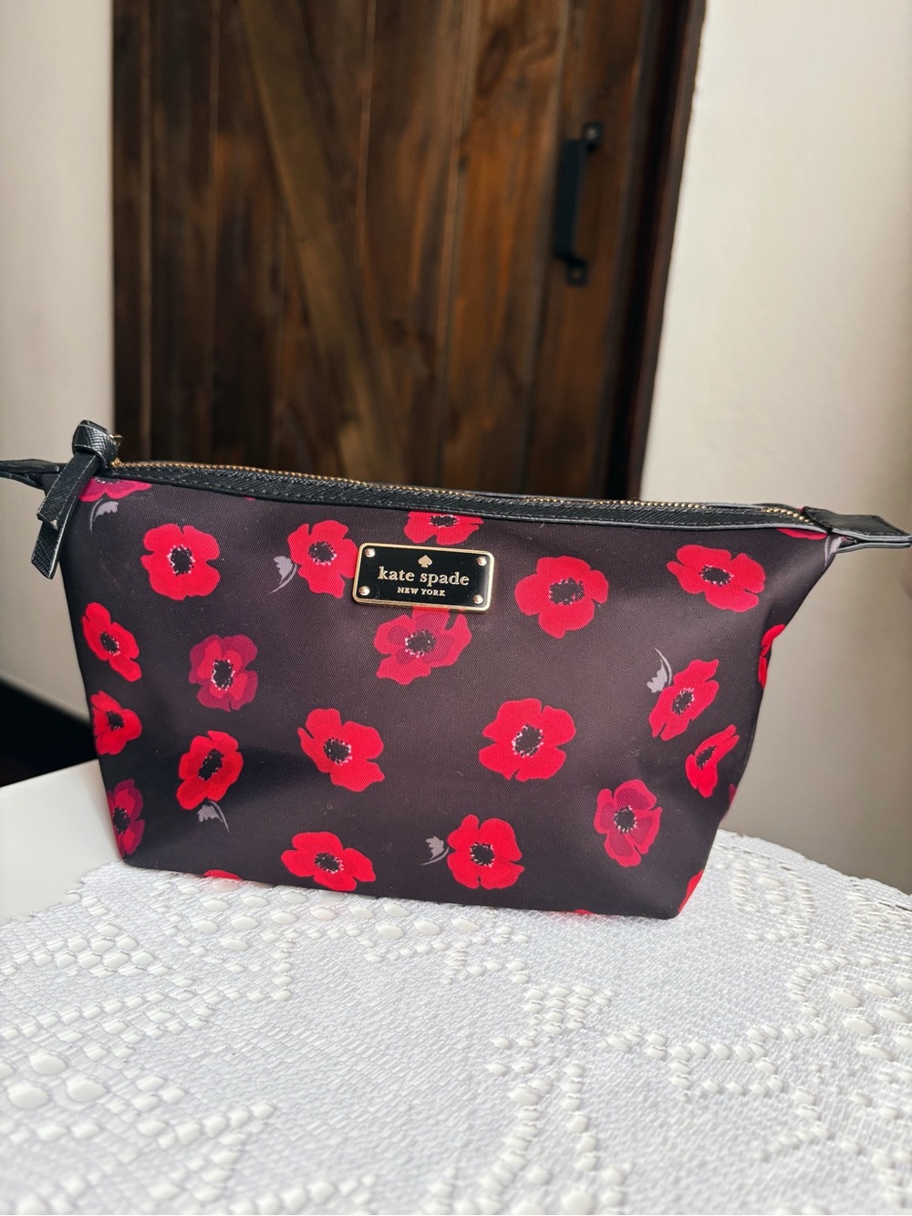 Kate Spade Wilson Road Mini Poppy Jodi Cosmetic Pouch ♠️✨